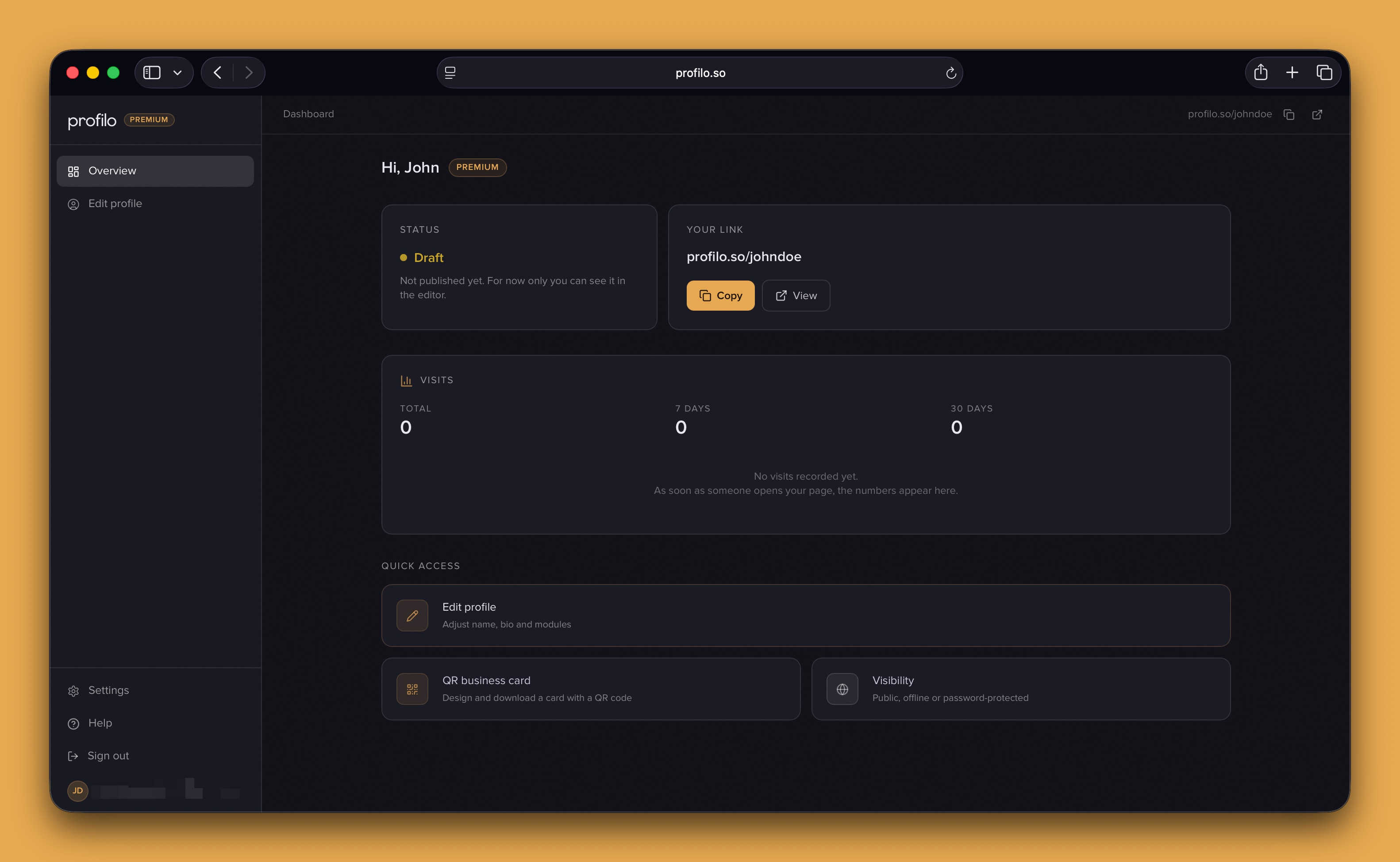 The dashboard overview with status card, share center and quick actions
